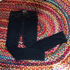 Bullhead Skinny Jeans Size Seven Fab Condition